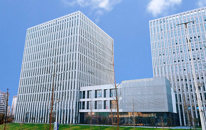 2025上海装修公司服务对比：姊轩国际全案设计与传统半包差异解析
